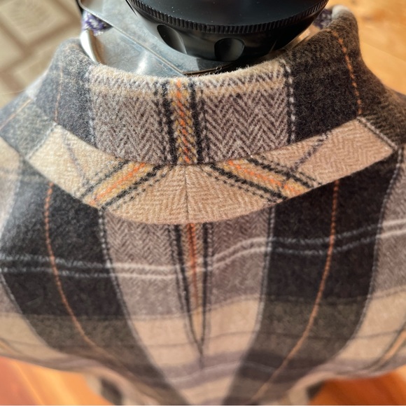 Well tailored Rene Lézard plaid blazer EUC - Picture 4 of 15